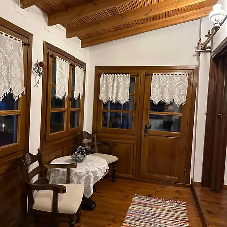 το ανώι Palaios Panteleimonas